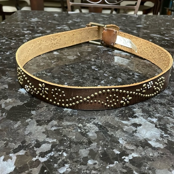 A & F embellished brown belt
